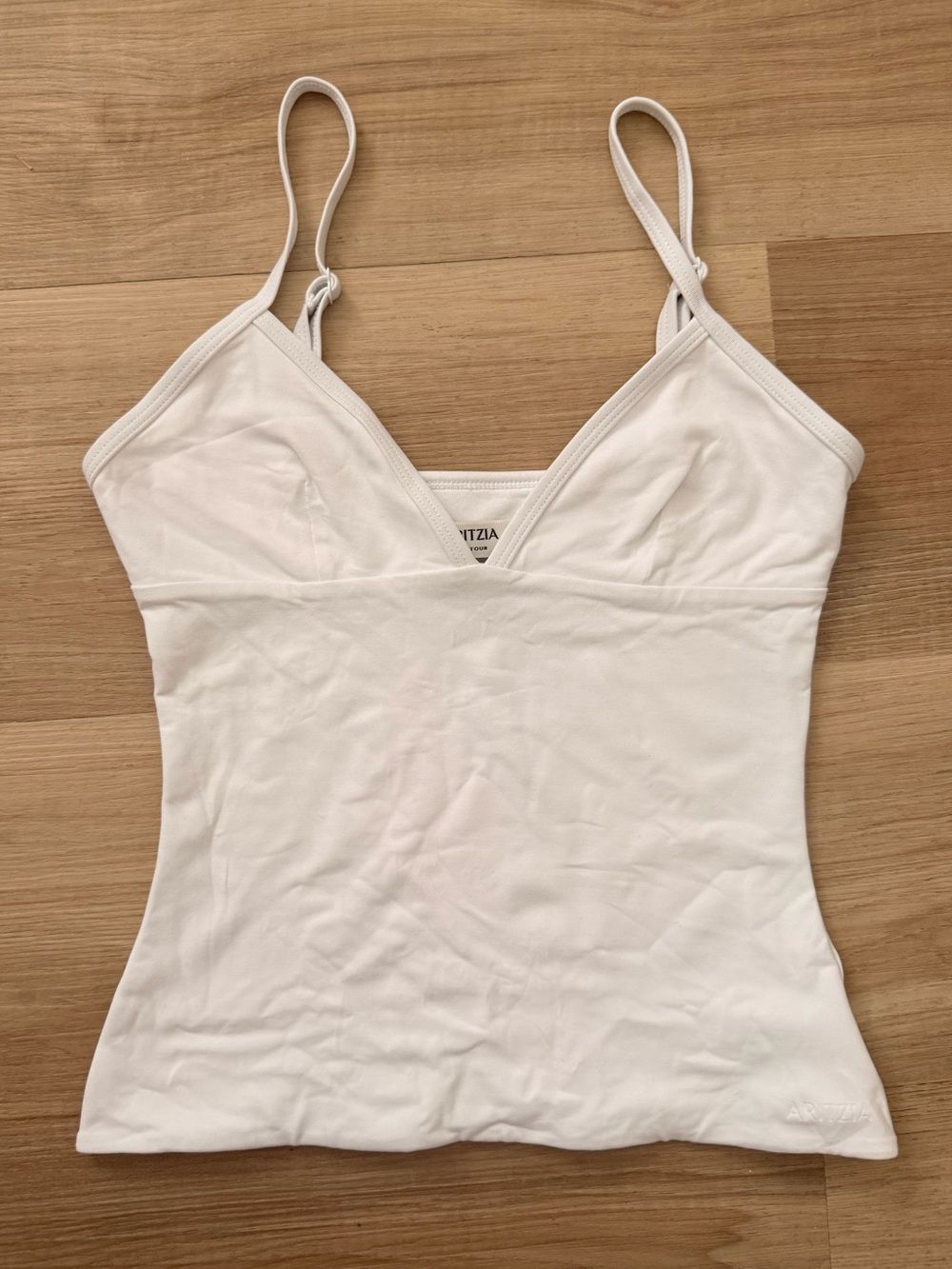 White Aritzia Contour XS cami tank top!